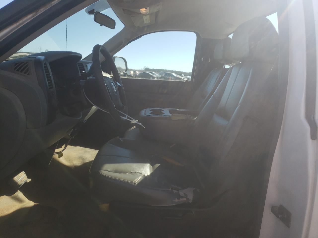 2007 GMC Sierra - Image 7