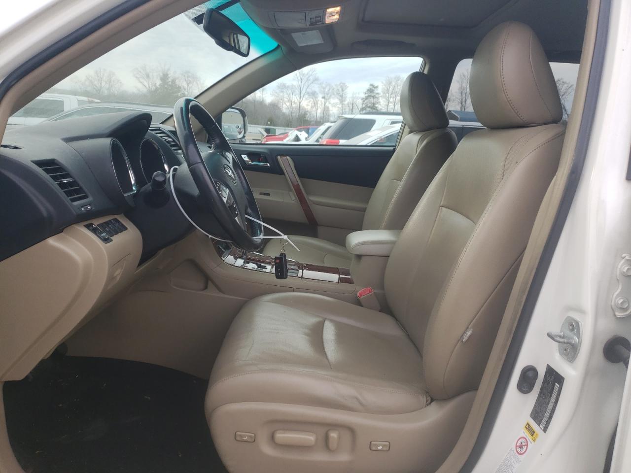 2013 Toyota Highlander - Image 7