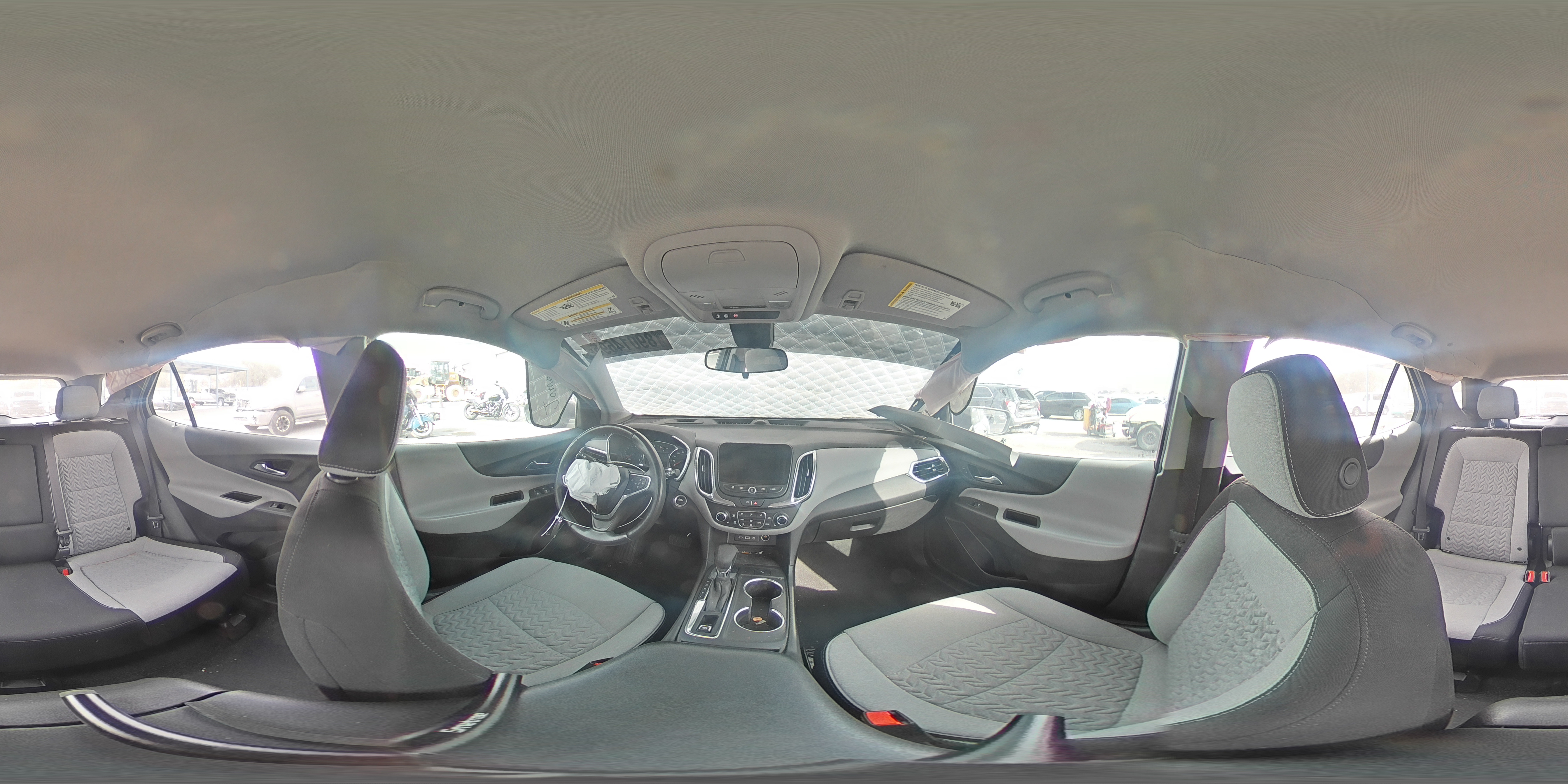 2022 Chevrolet Equinox - Image 13