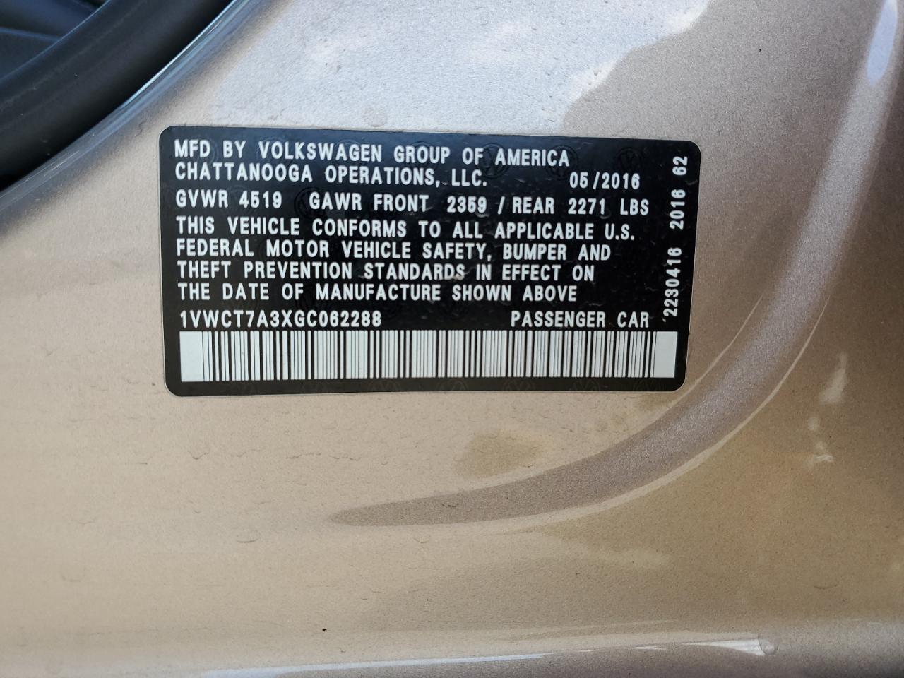 2016 Volkswagen Passat - Image 13