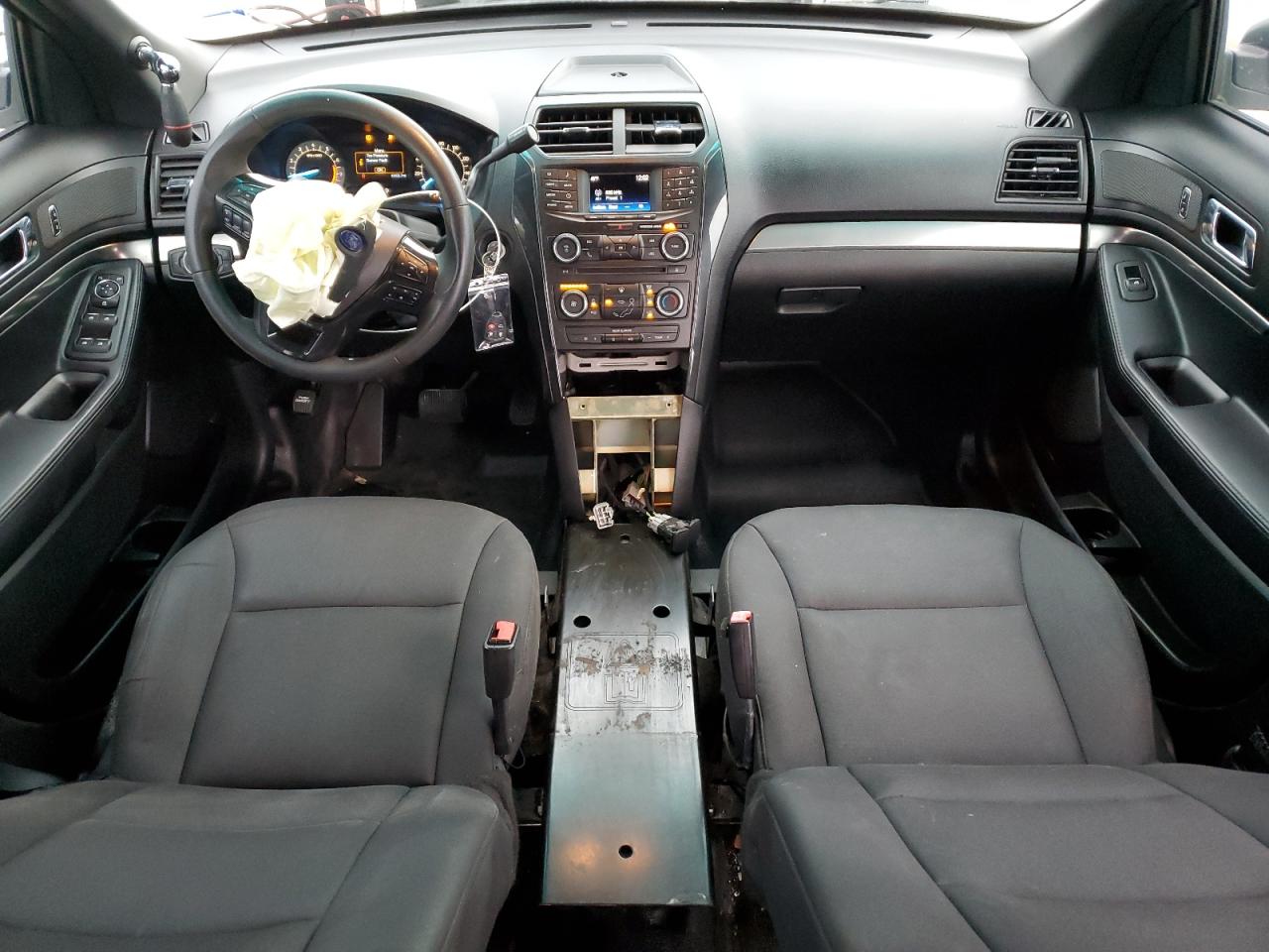 2017 Ford Explorer - Image 8