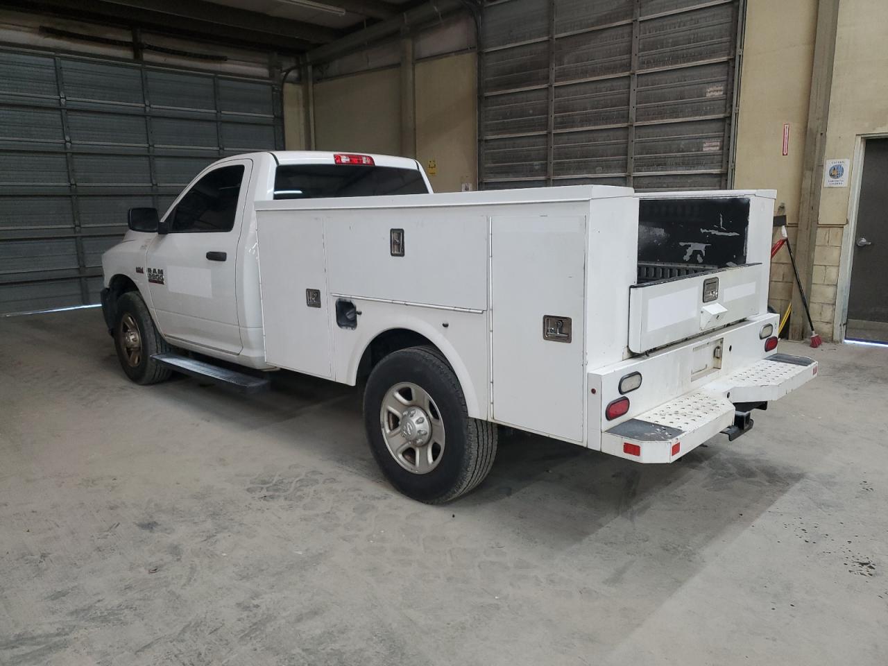 2015 RAM 2500 - Image 2
