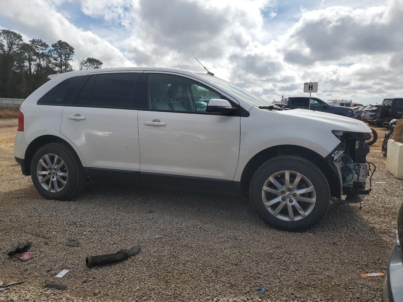 2013 Ford Edge - Image 4