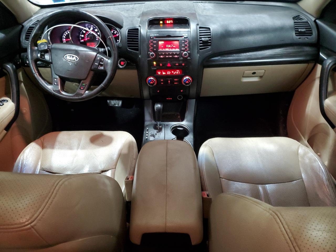 2011 Kia Sorento - Image 8