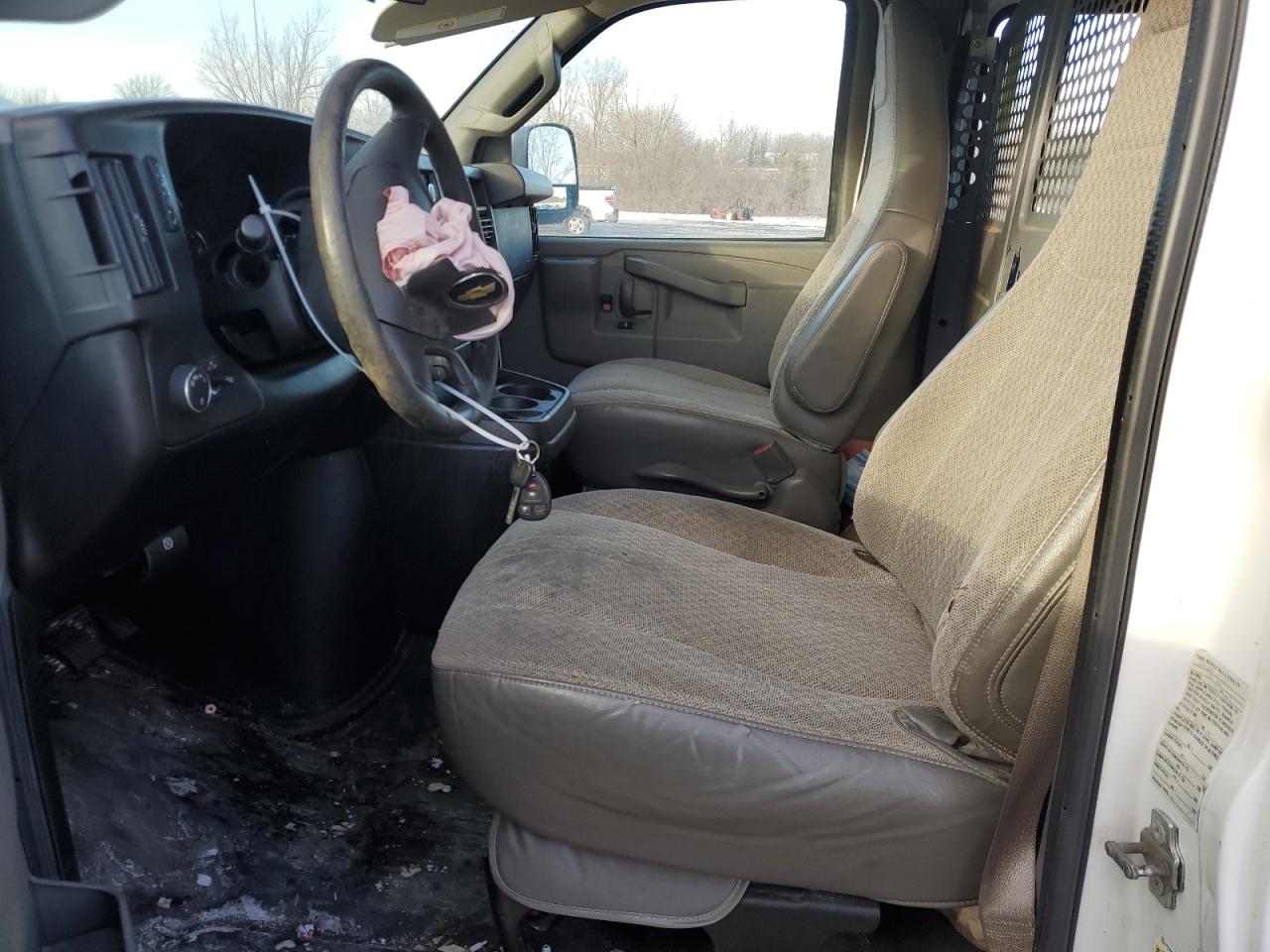 2017 Chevrolet Express - Image 7