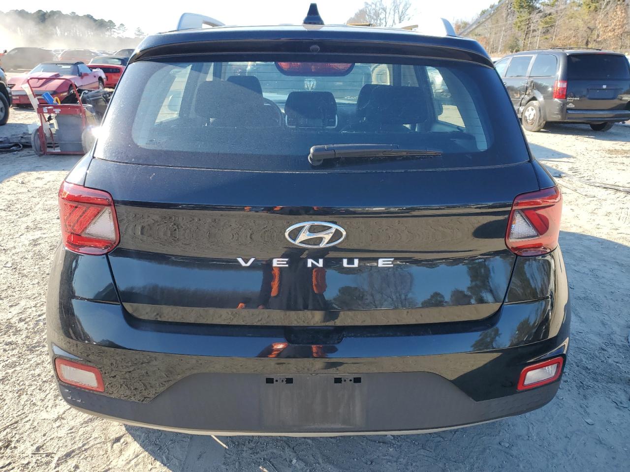 2021 Hyundai Venue - Image 6