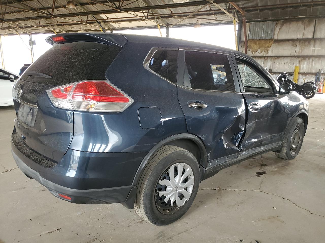 2015 Nissan Rogue - Image 3