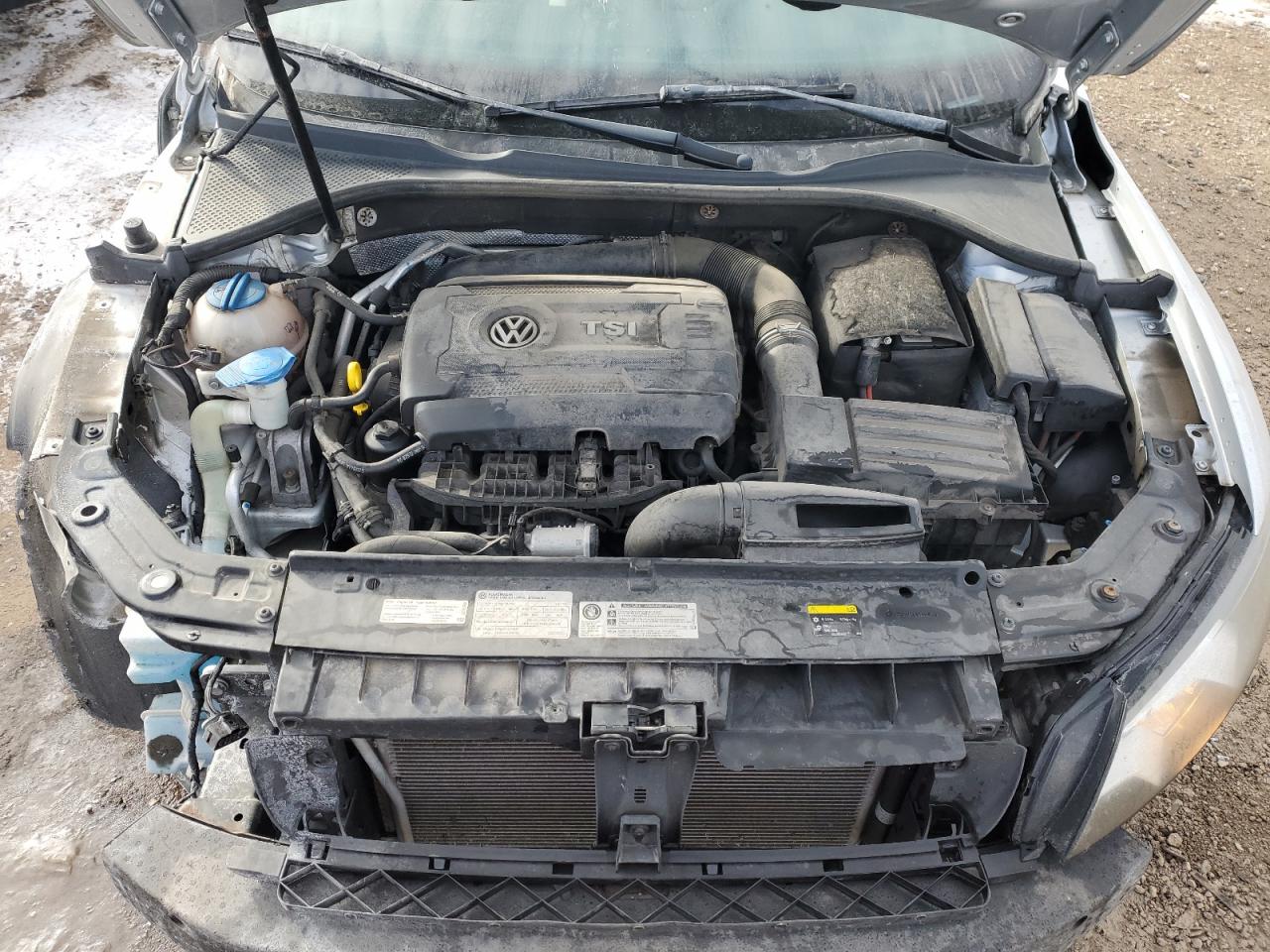 2014 Volkswagen Passat - Image 11