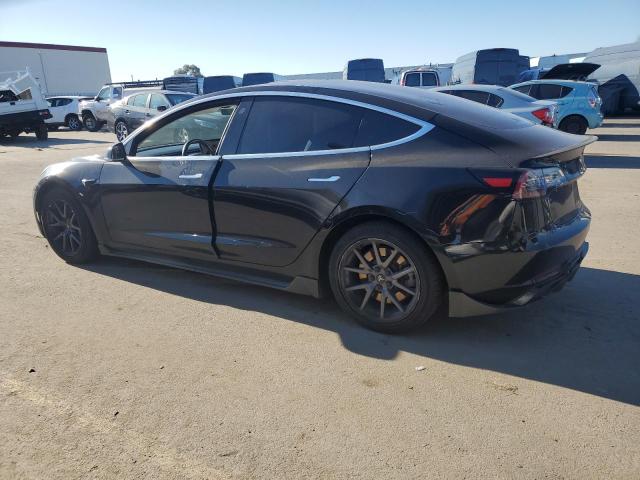  TESLA MODEL 3 2018 Черный