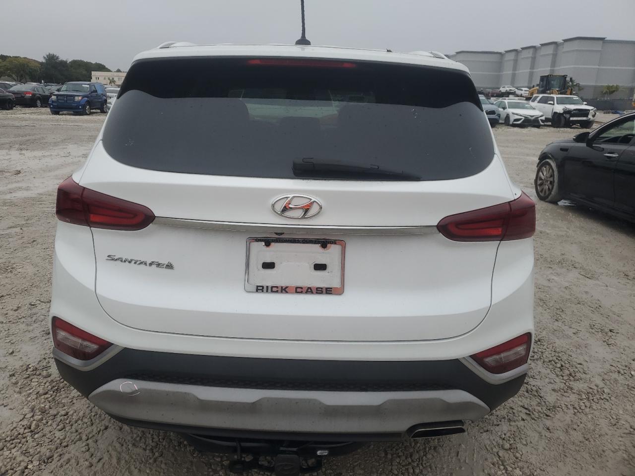 2019 Hyundai Santa Fe - Image 6