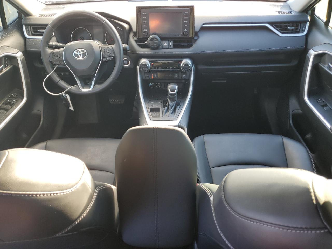 2021 Toyota RAV 4 - Image 8