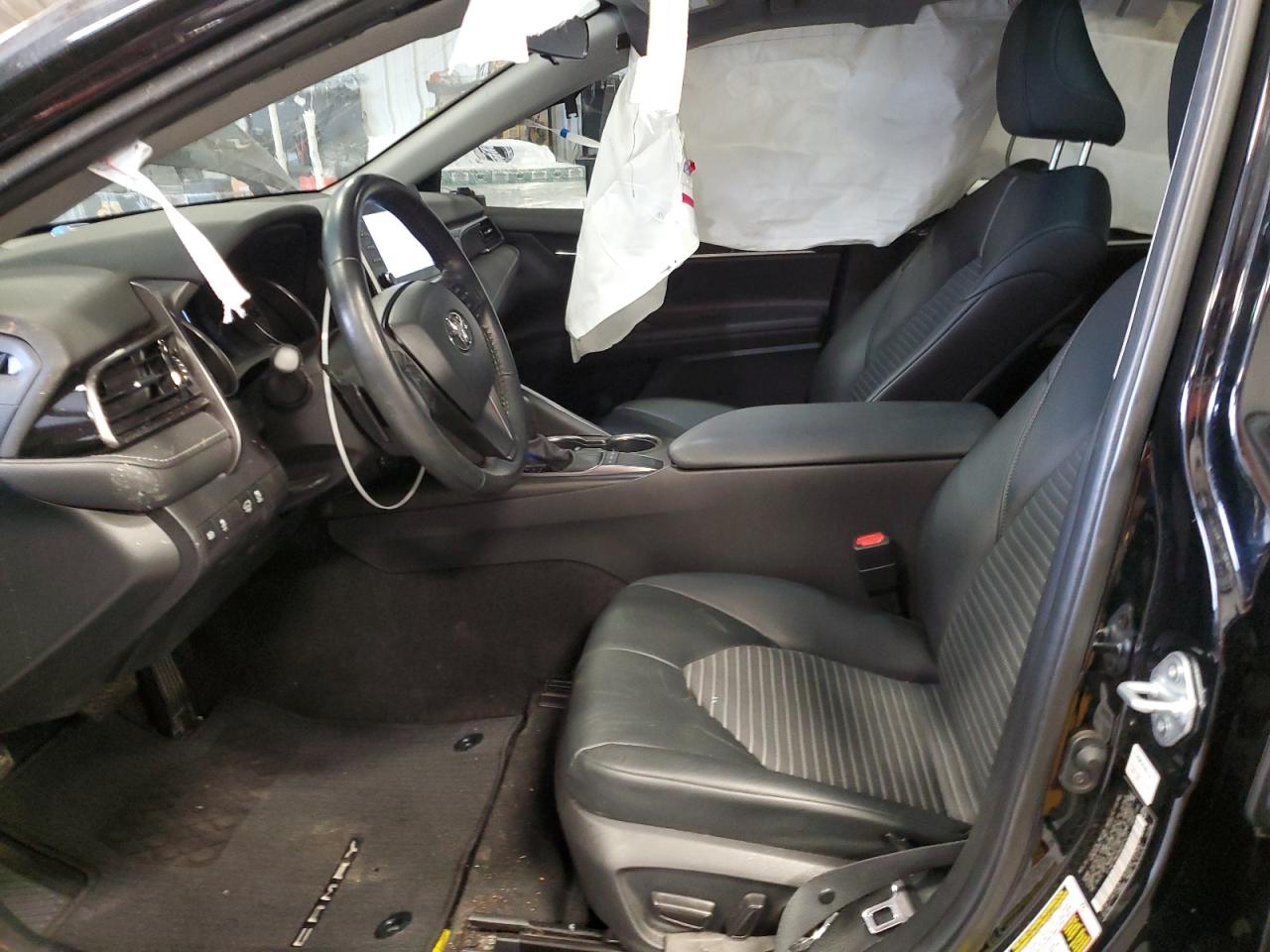 2022 Toyota Camry - Image 7