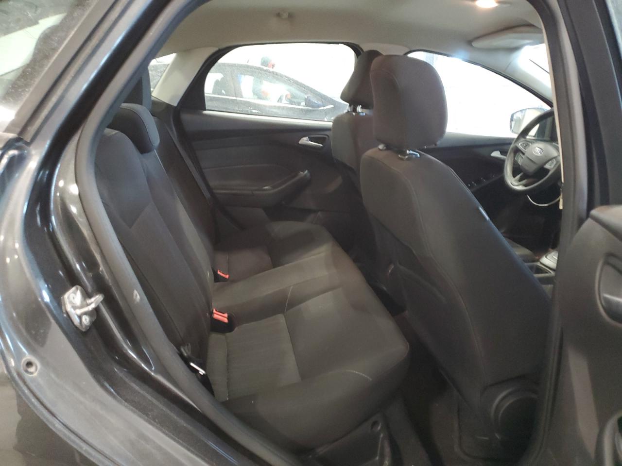 2017 Ford Focus - Image 10