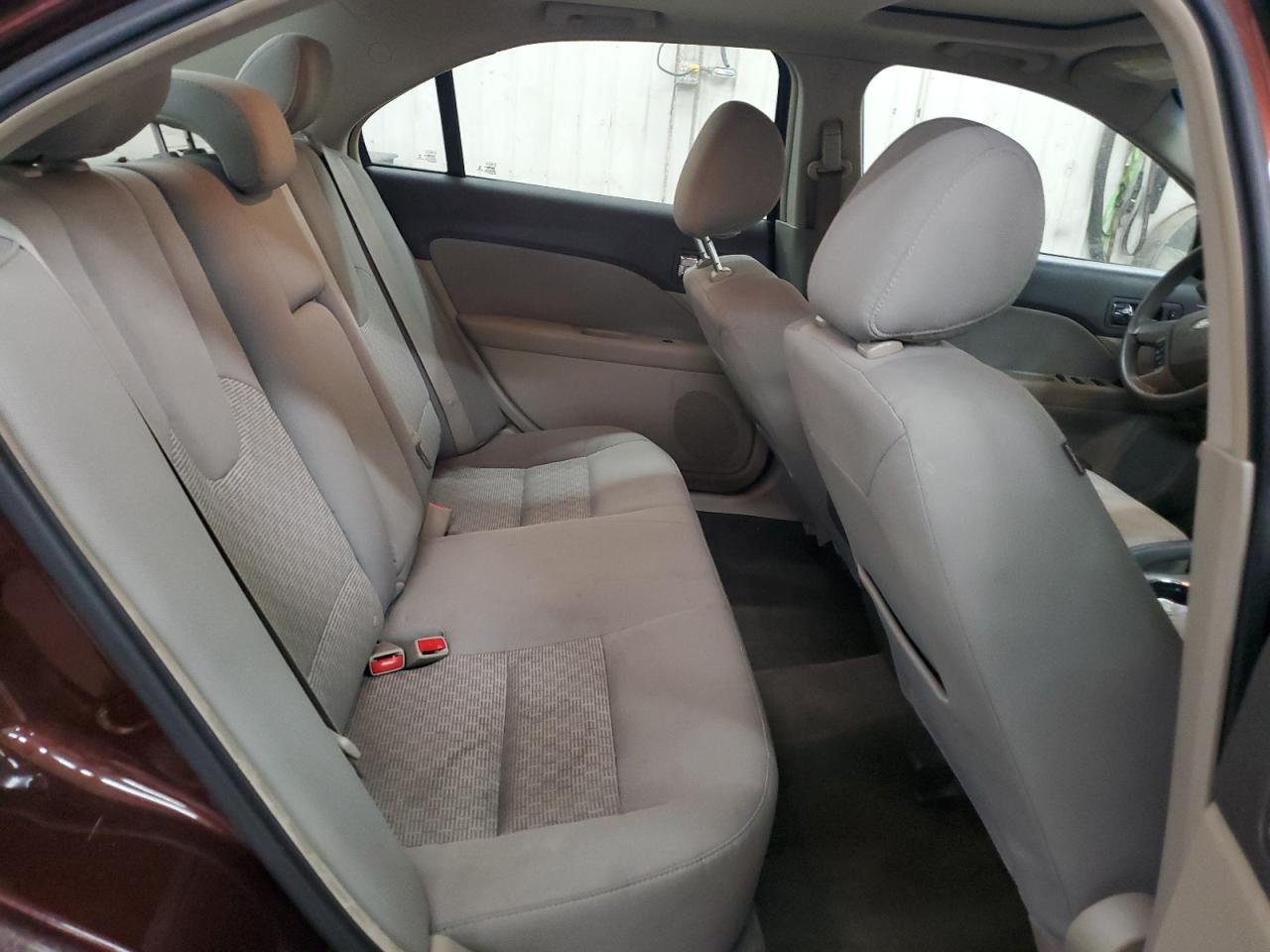 2012 Ford Fusion - Image 10