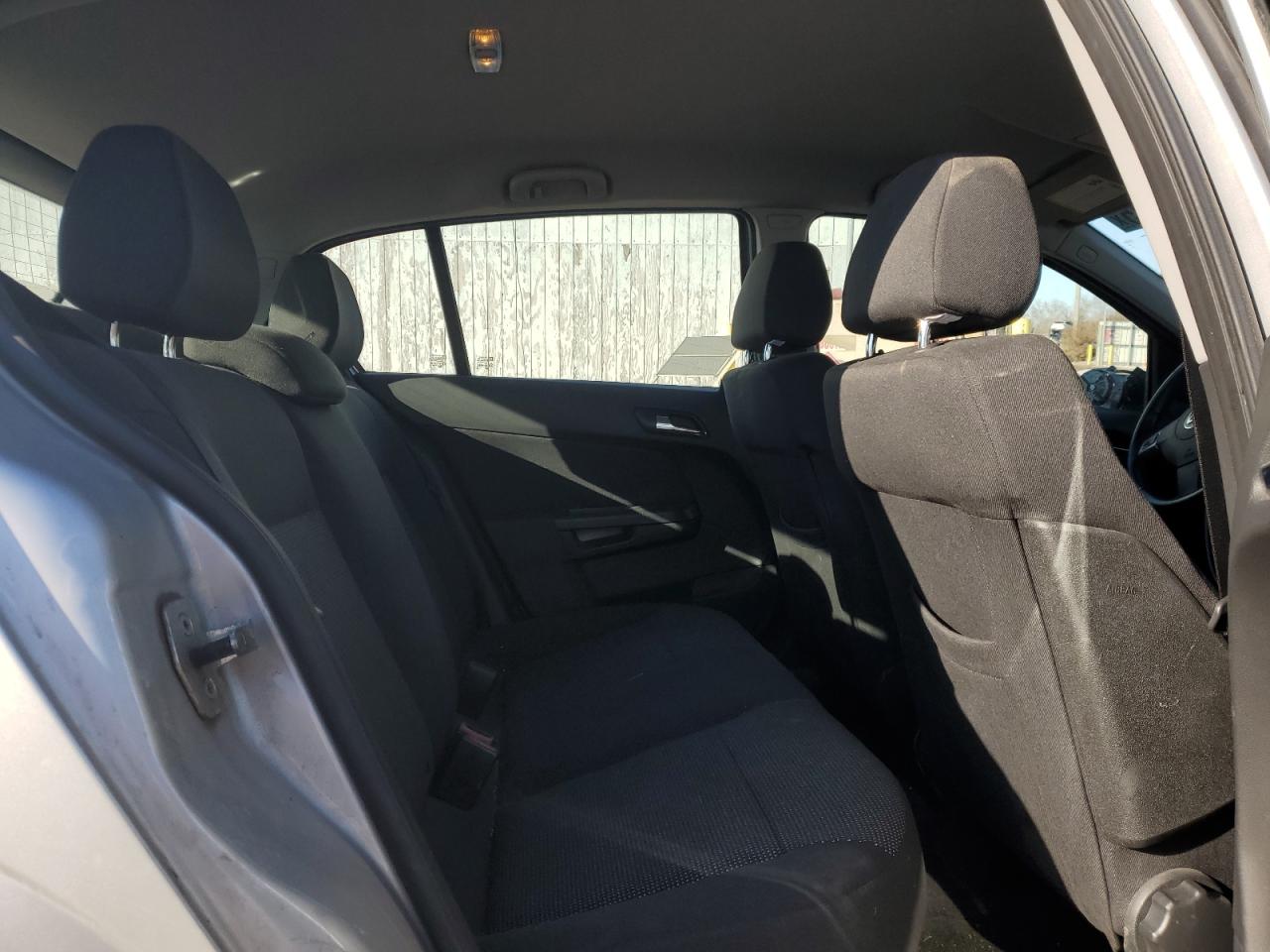 2008 Saturn Astra - Image 10