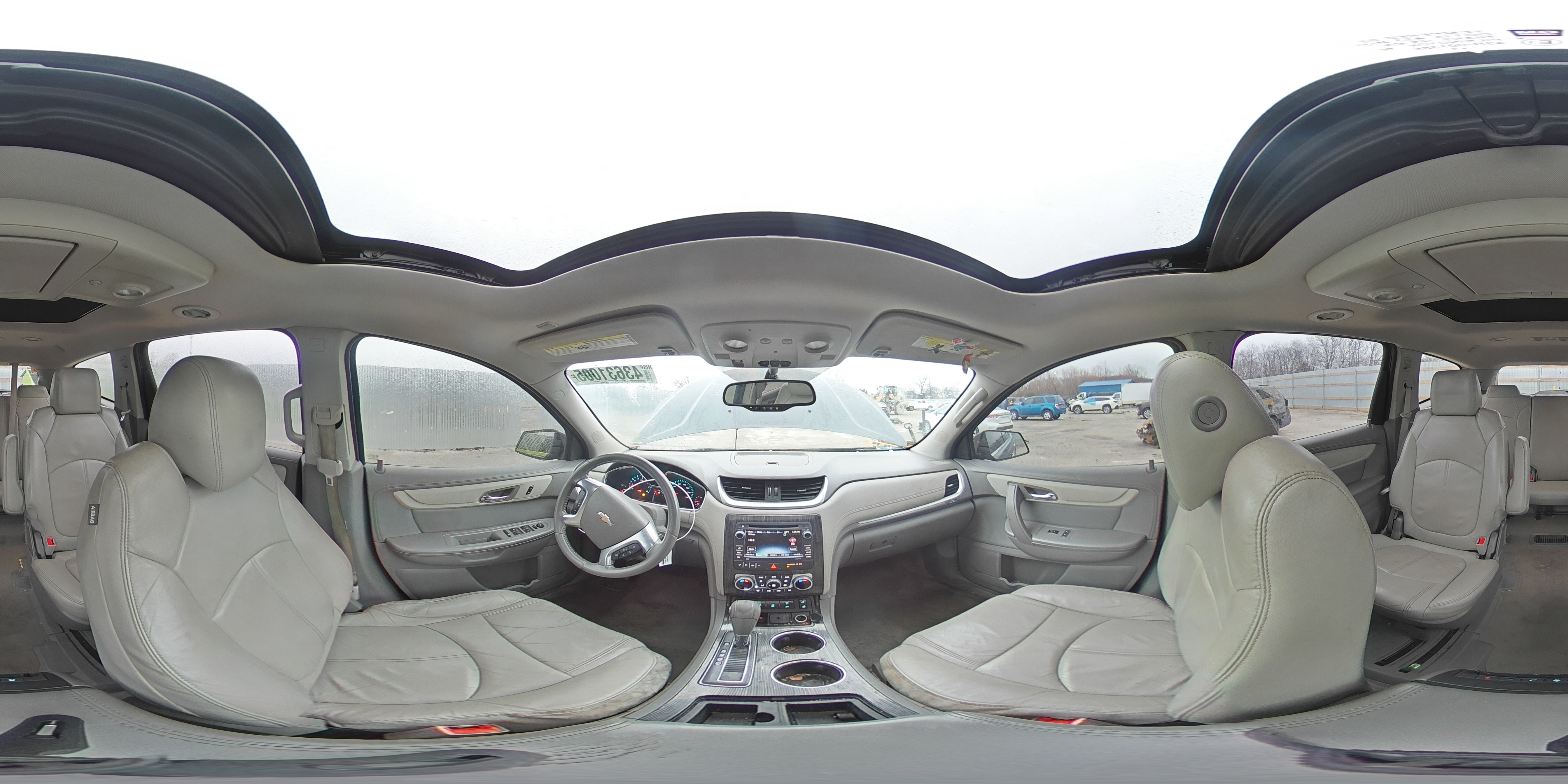 2015 Chevrolet Traverse - Image 14