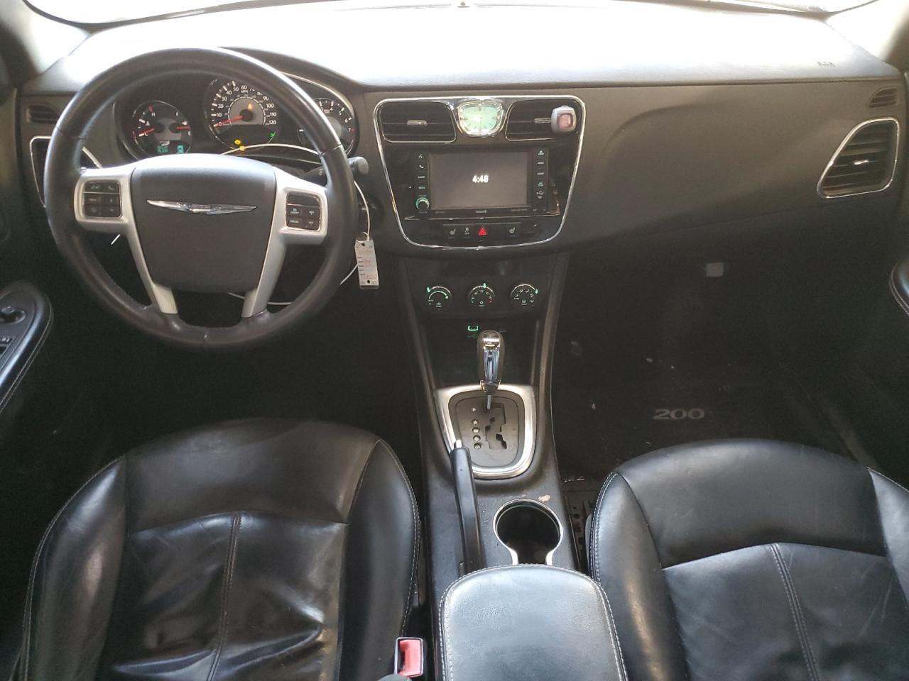 2014 Chrysler 200 - Image 8