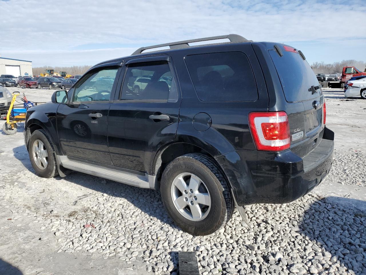 2010 Ford Escape - Image 2