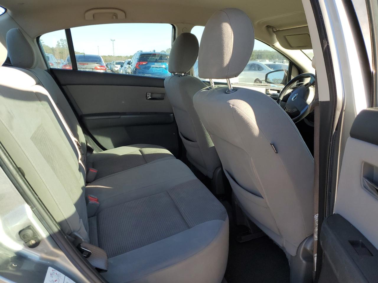 2011 Nissan Sentra - Image 10
