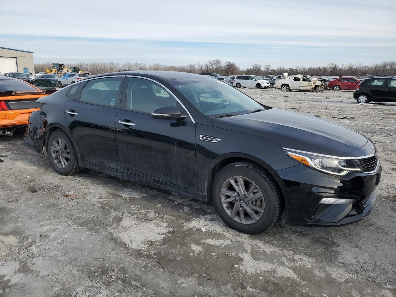 2020 Kia Optima - Image 4