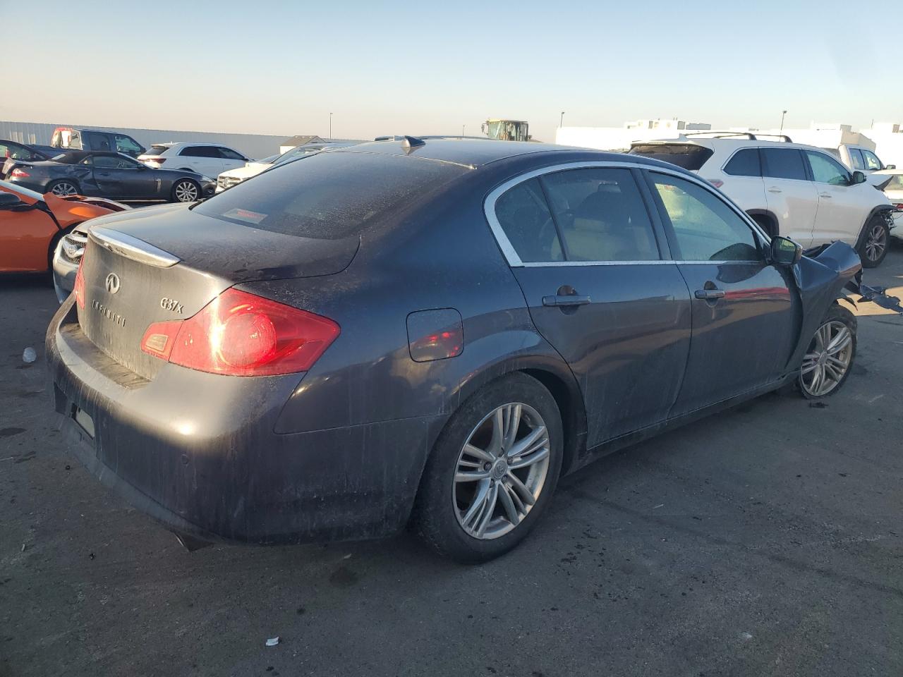 2011 Infiniti G - Image 3