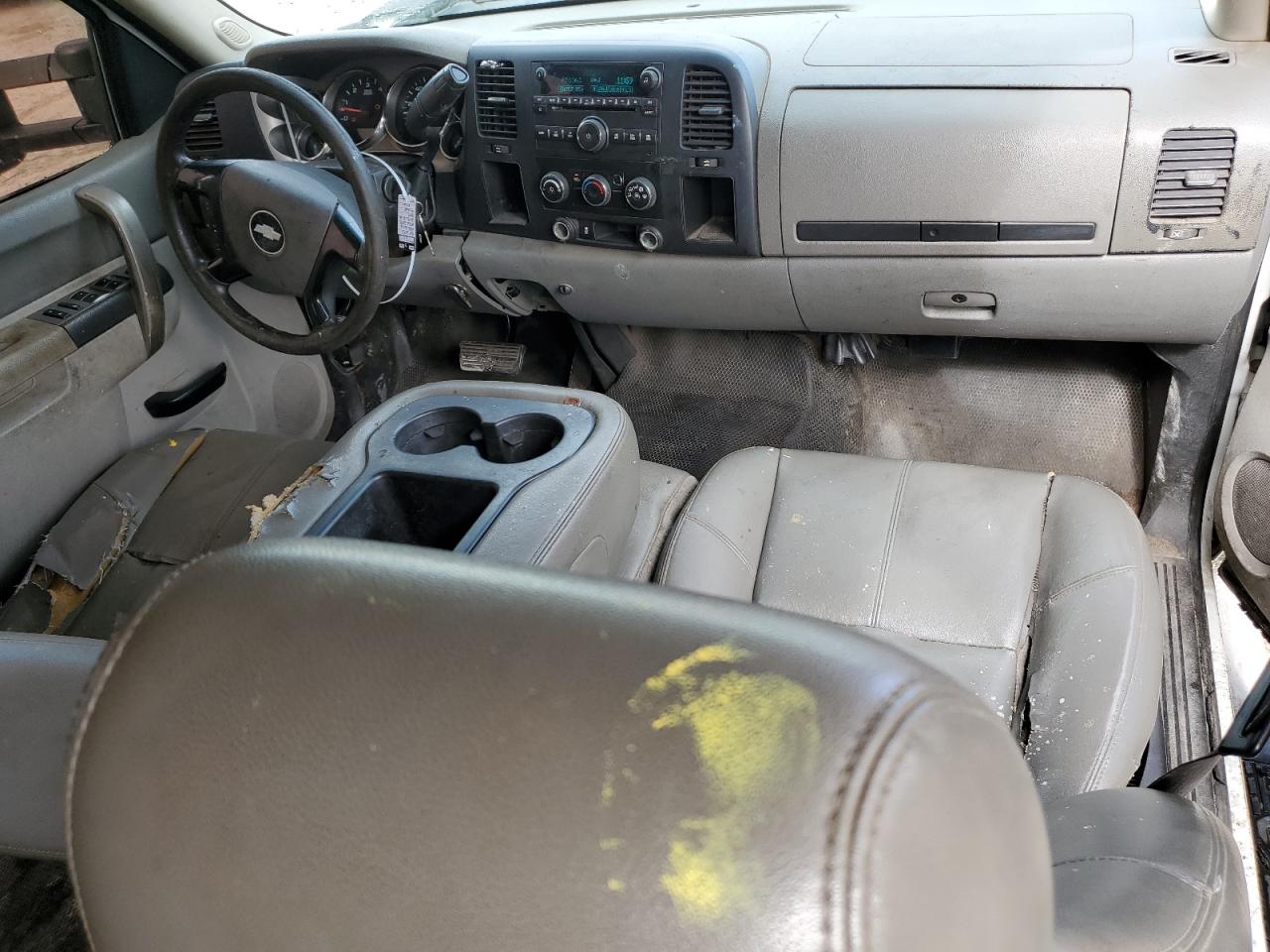 2013 Chevrolet Silverado - Image 8