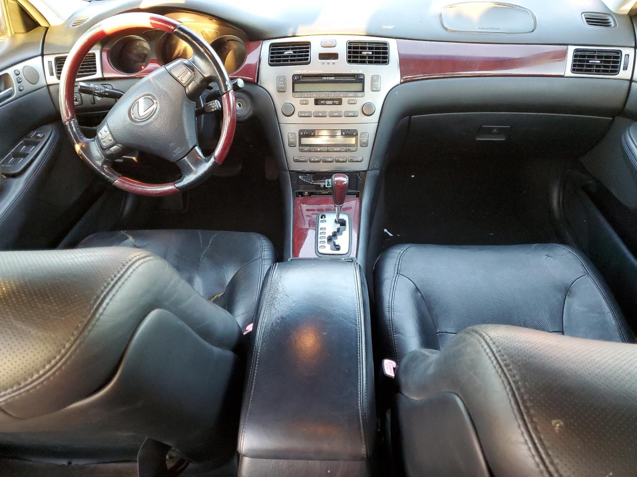 2005 Lexus ES - Image 8