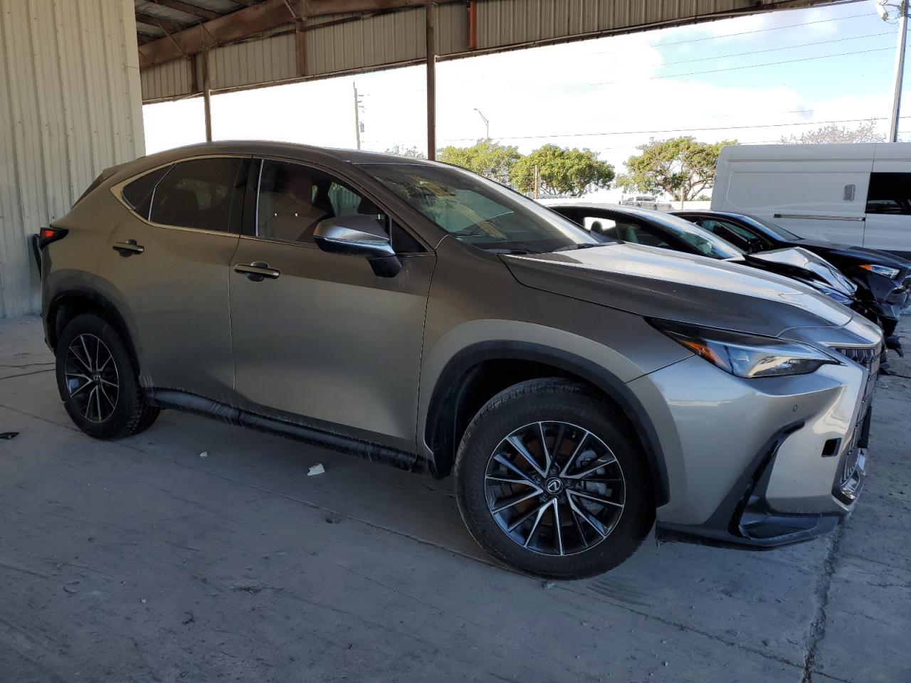 VIN 2T2GDCAZ9RC013295 2024 LEXUS NX 250 PRE no.4