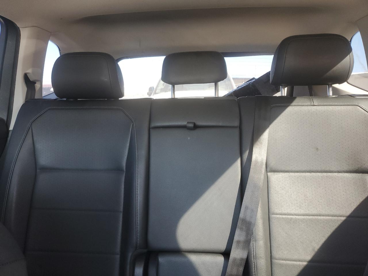 2020 Volkswagen Tiguan - Image 10