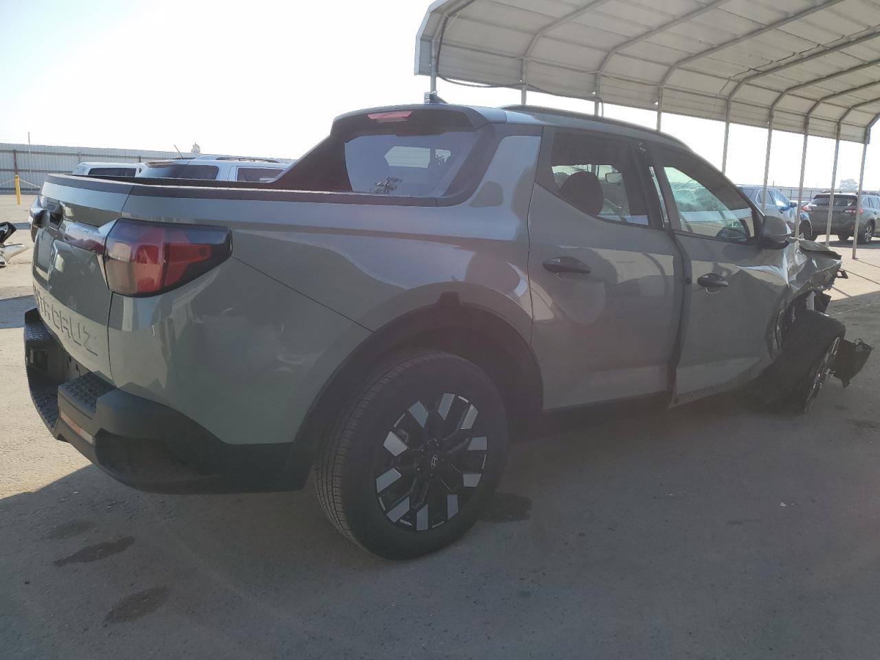 2025 Hyundai Santa Cruz - Image 3