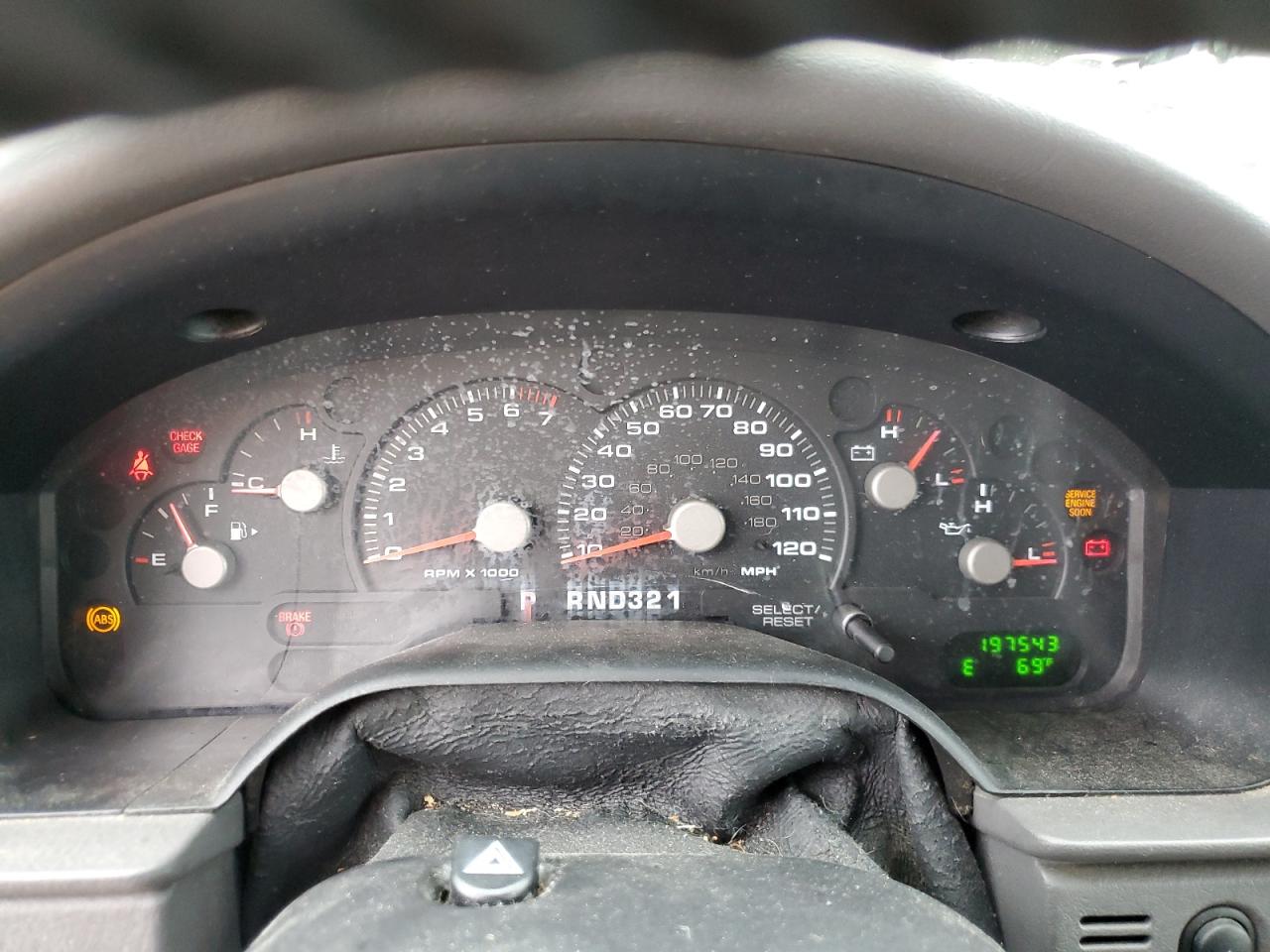 2003 Ford Explorer - Image 9