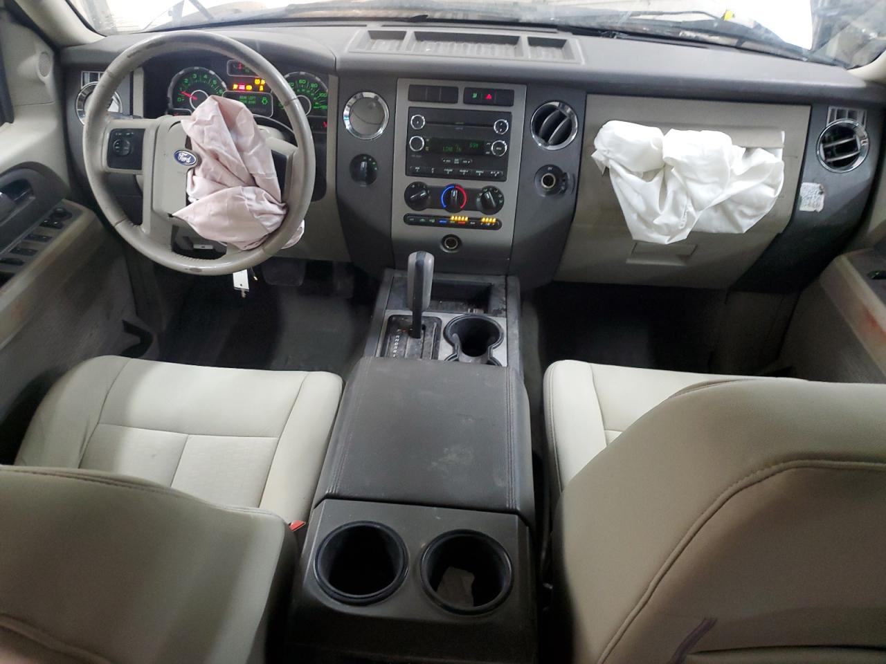 2014 Ford Expedition - Image 8