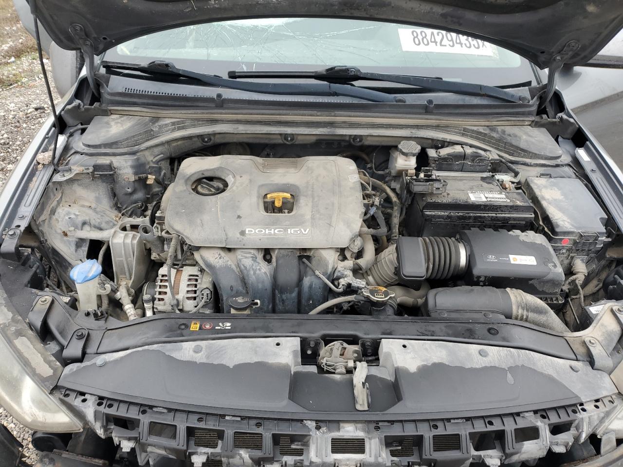 2018 Hyundai Elantra - Image 11