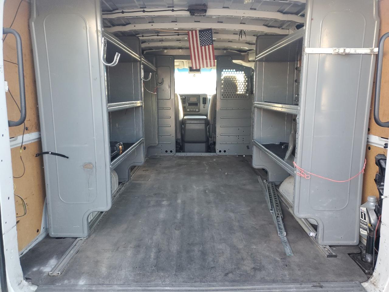 2013 Nissan NV - Image 10