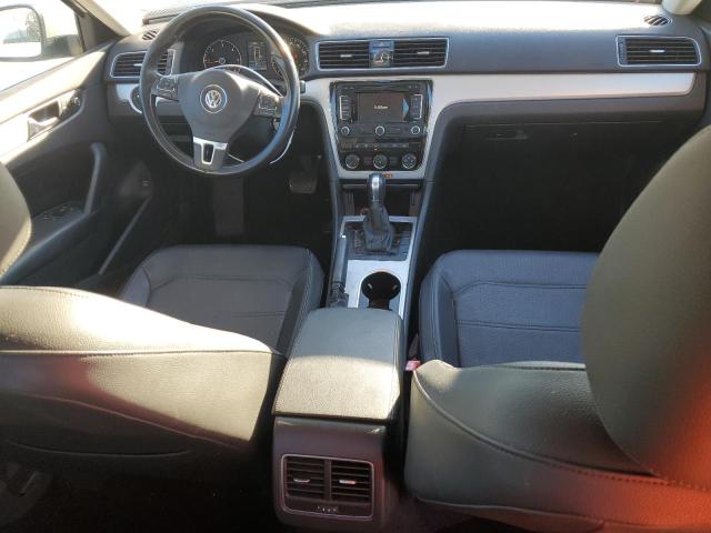 Седаны VOLKSWAGEN PASSAT 2013 Белы
