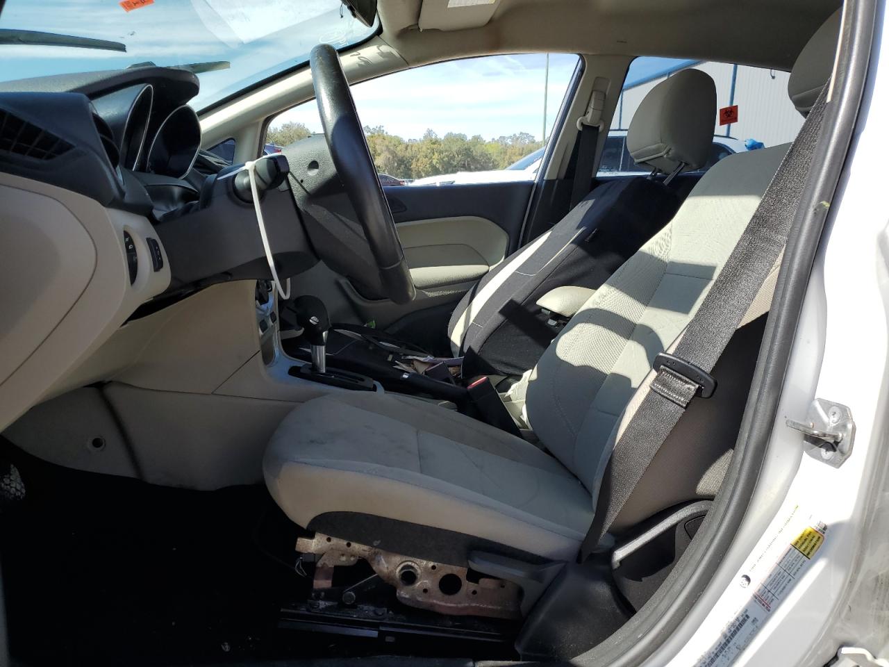 2015 Ford Fiesta - Image 7