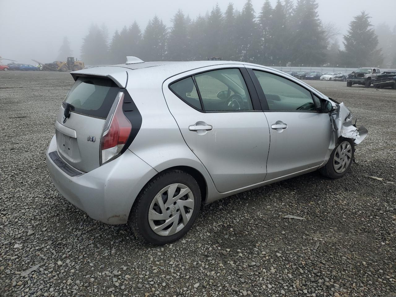 VIN JTDKDTB33F1097395 2015 TOYOTA PRIUS no.3