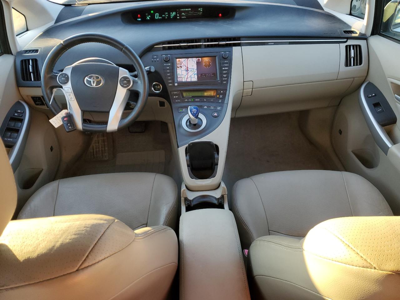 2010 Toyota Prius - Image 8