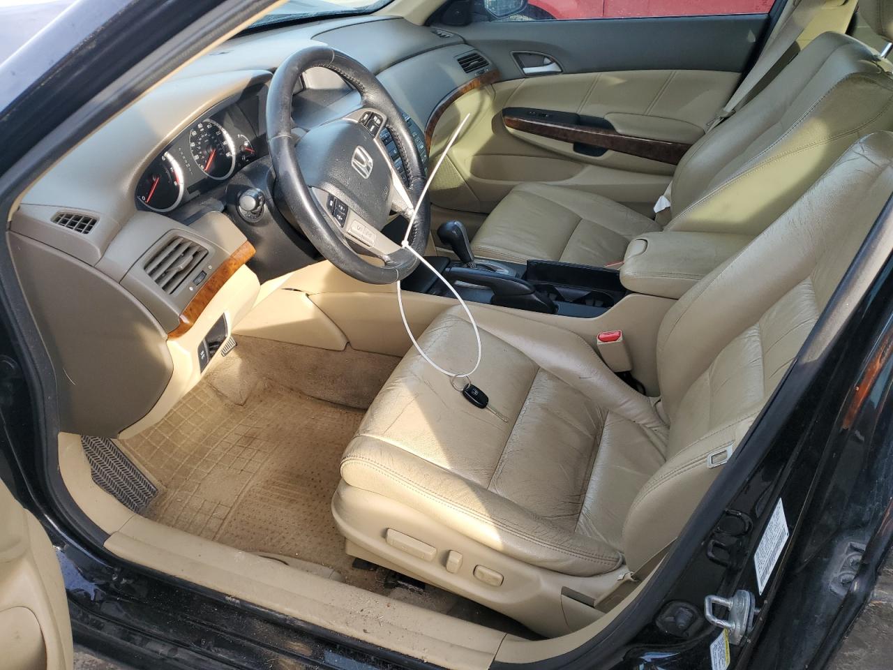 2010 Honda Accord - Image 7
