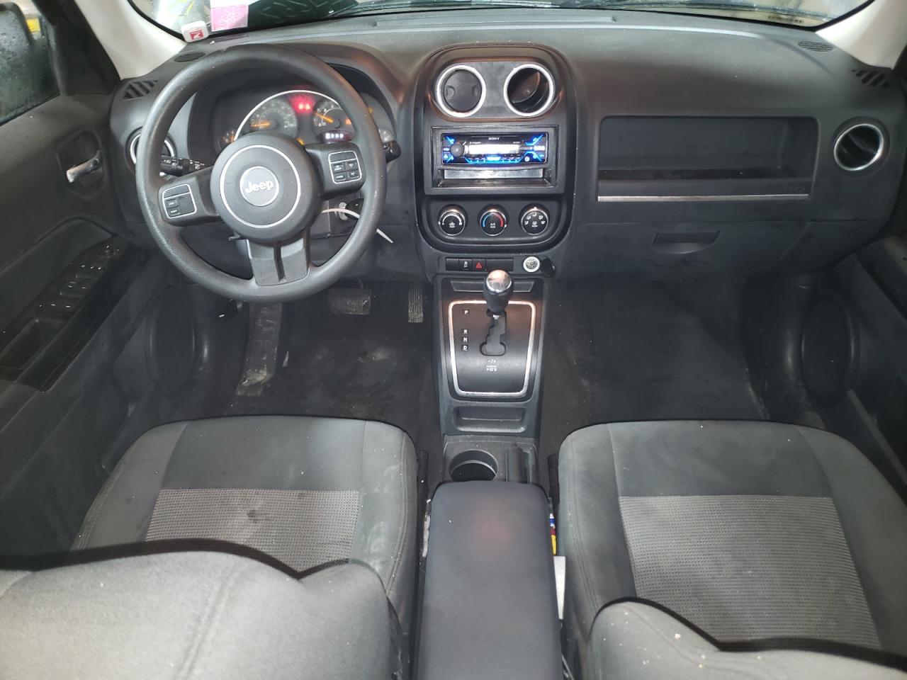 2015 Jeep Liberty (Patriot) - Image 8
