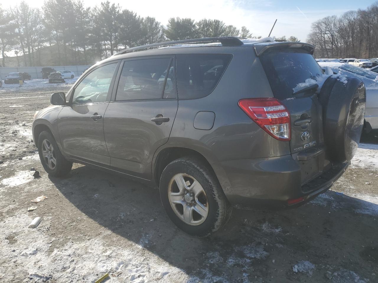 2010 Toyota RAV 4 - Image 2