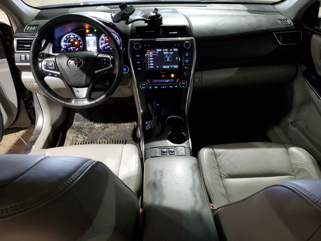 2016 Toyota Camry - Image 8