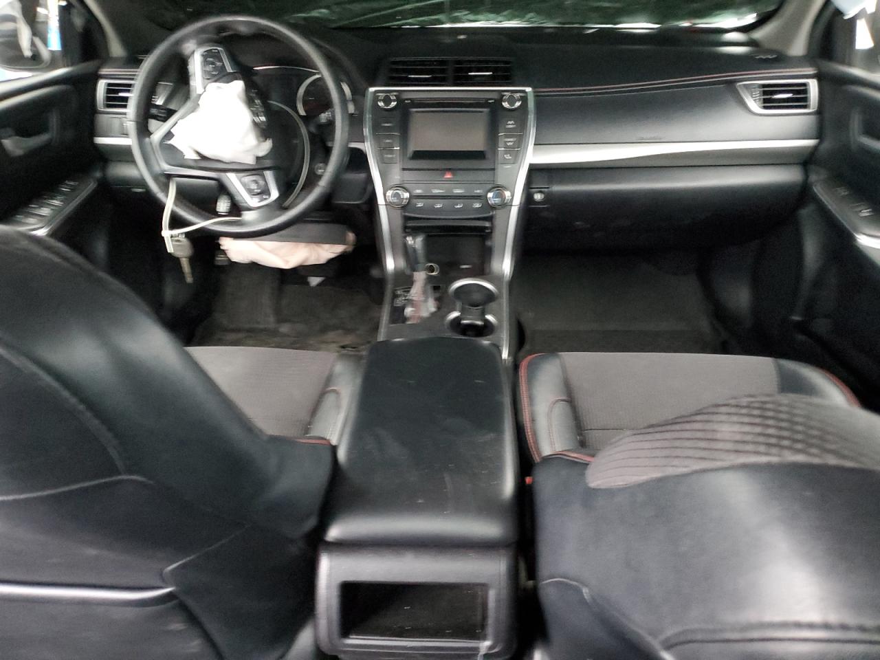 2017 Toyota Camry - Image 8