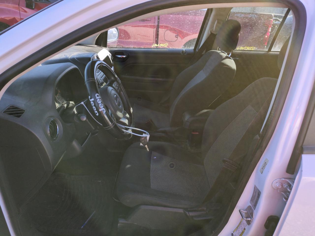 2017 Jeep Compass - Image 7