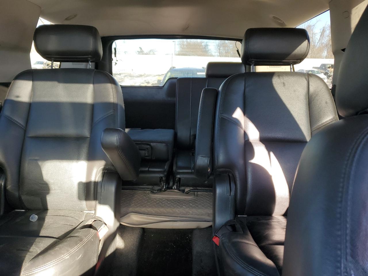 2009 Chevrolet Tahoe - Image 10