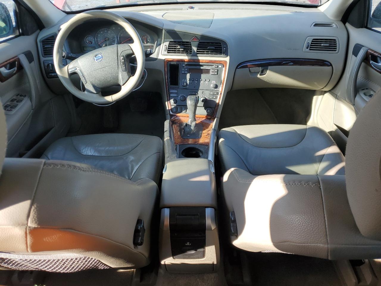 2005 Volvo XC70 - Image 8
