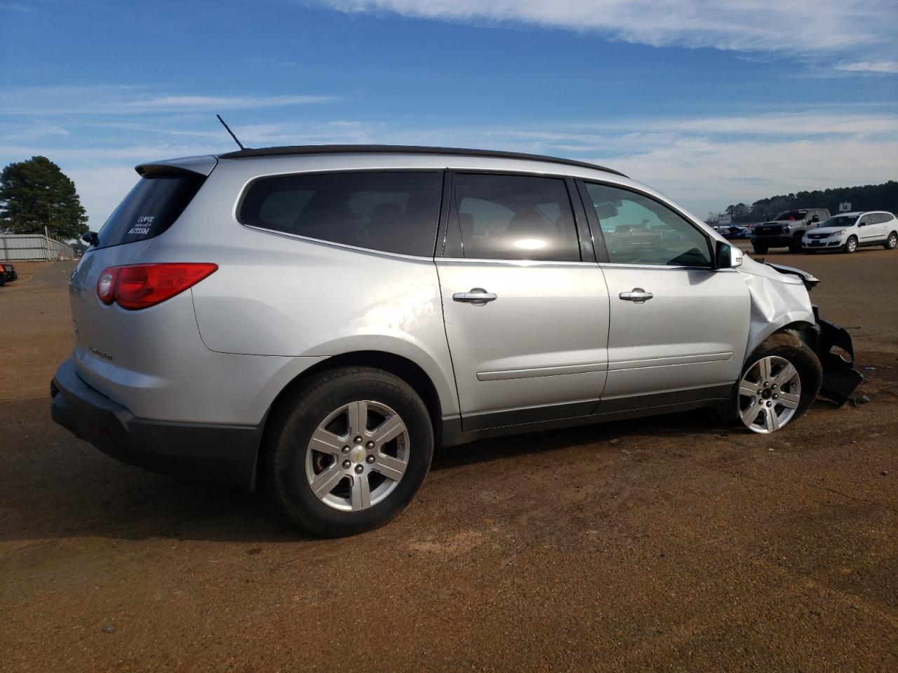 2012 Chevrolet Traverse - Image 3