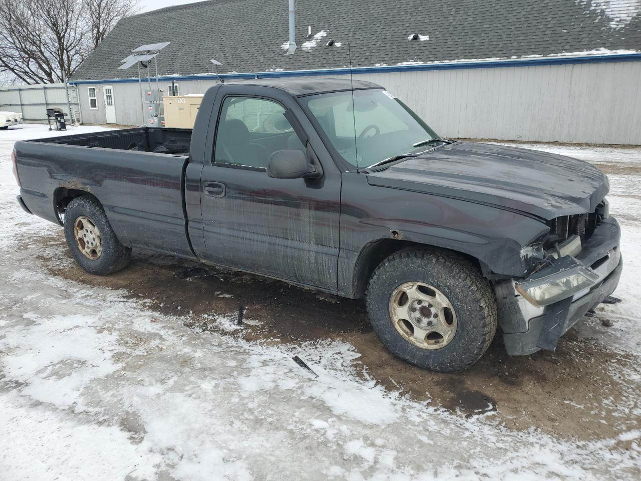 2004 Chevrolet Silverado - Image 4