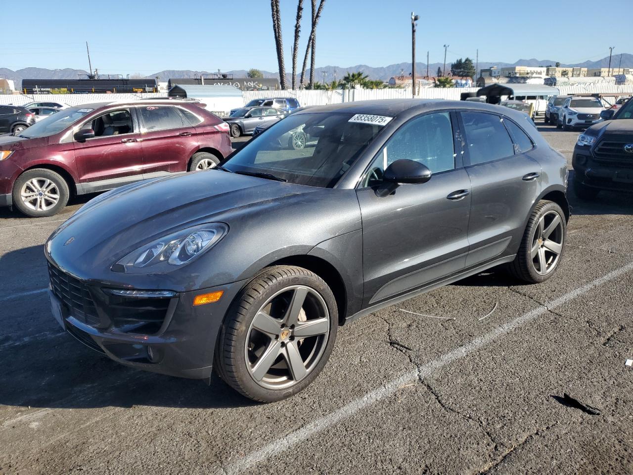 VIN WP1AB2A54HLB11468 2017 PORSCHE MACAN no.1