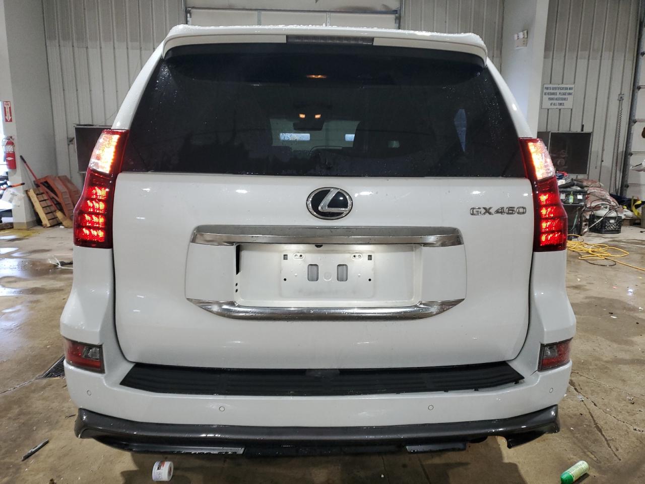 2022 Lexus Gx 460 Luxury VIN: JTJGM7BX4N5310455 Lot: 41979685